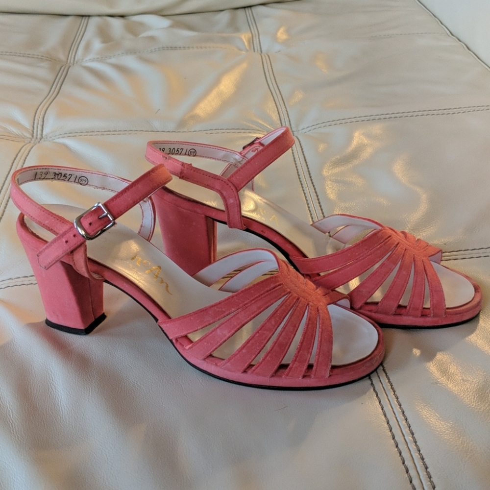 thom mcan sandals